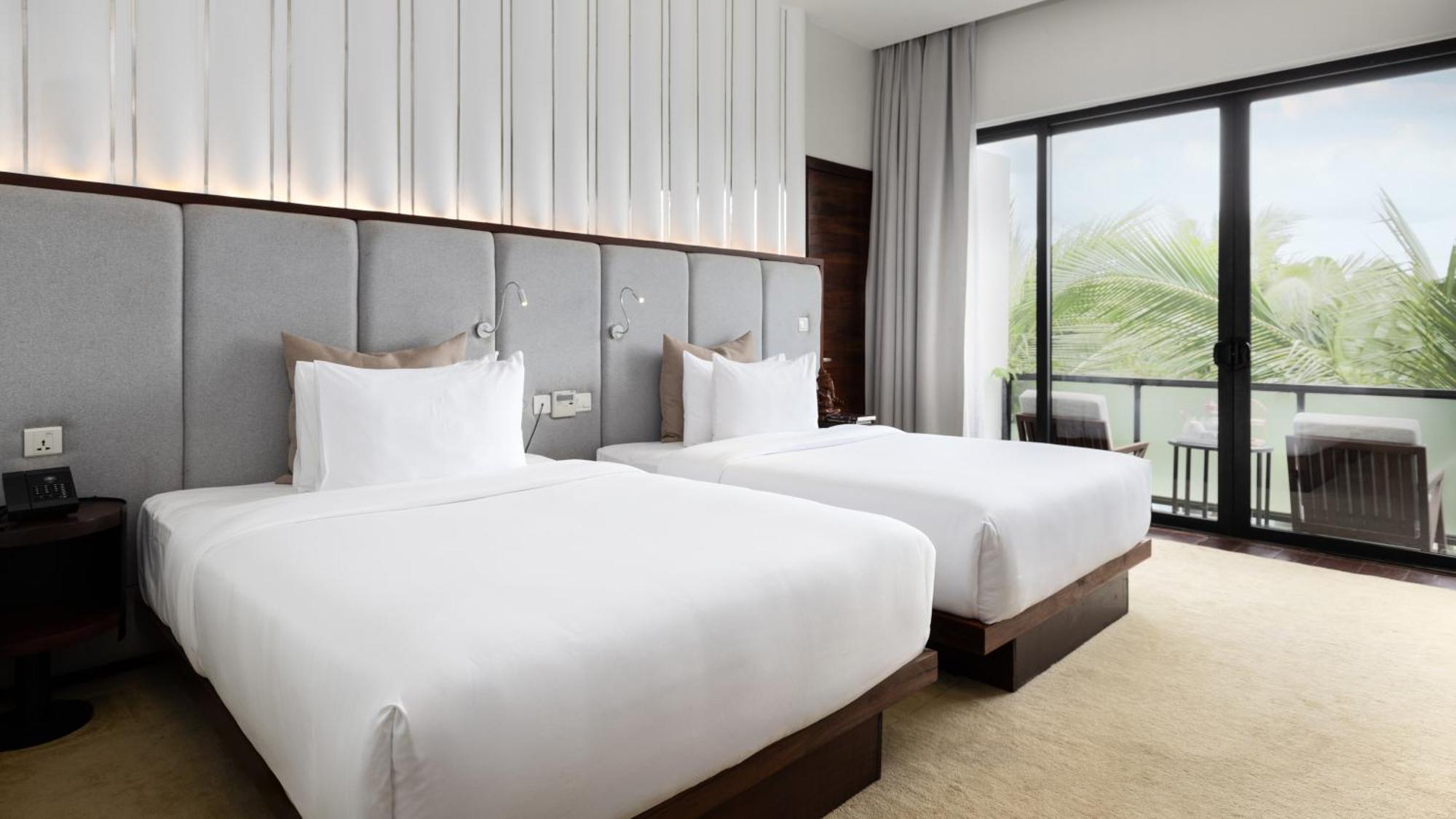 Shintana Saya La Maison Siem Reap Exteriör bild Deluxe Room